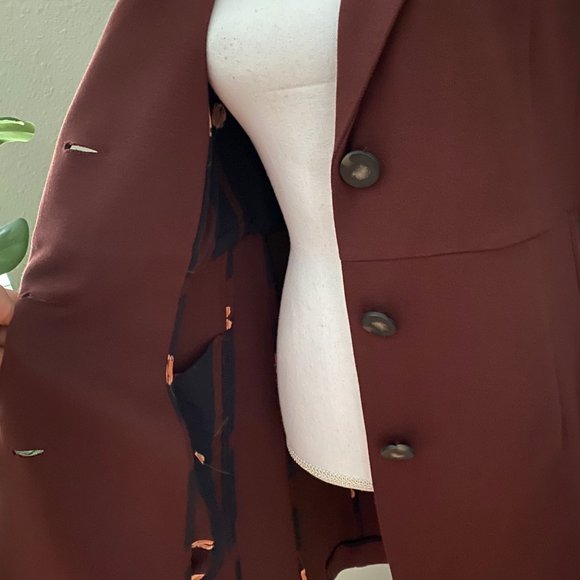 CAbi Boss Jacket in Currant Wine 3545 Size Medium - Picture 4 of 8